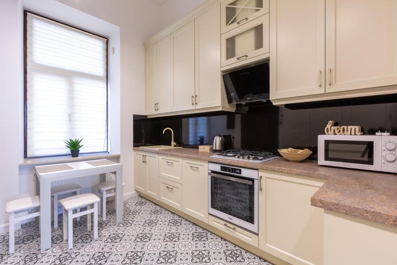 Best Apartment Kulisha 4 Львов Экстерьер фото