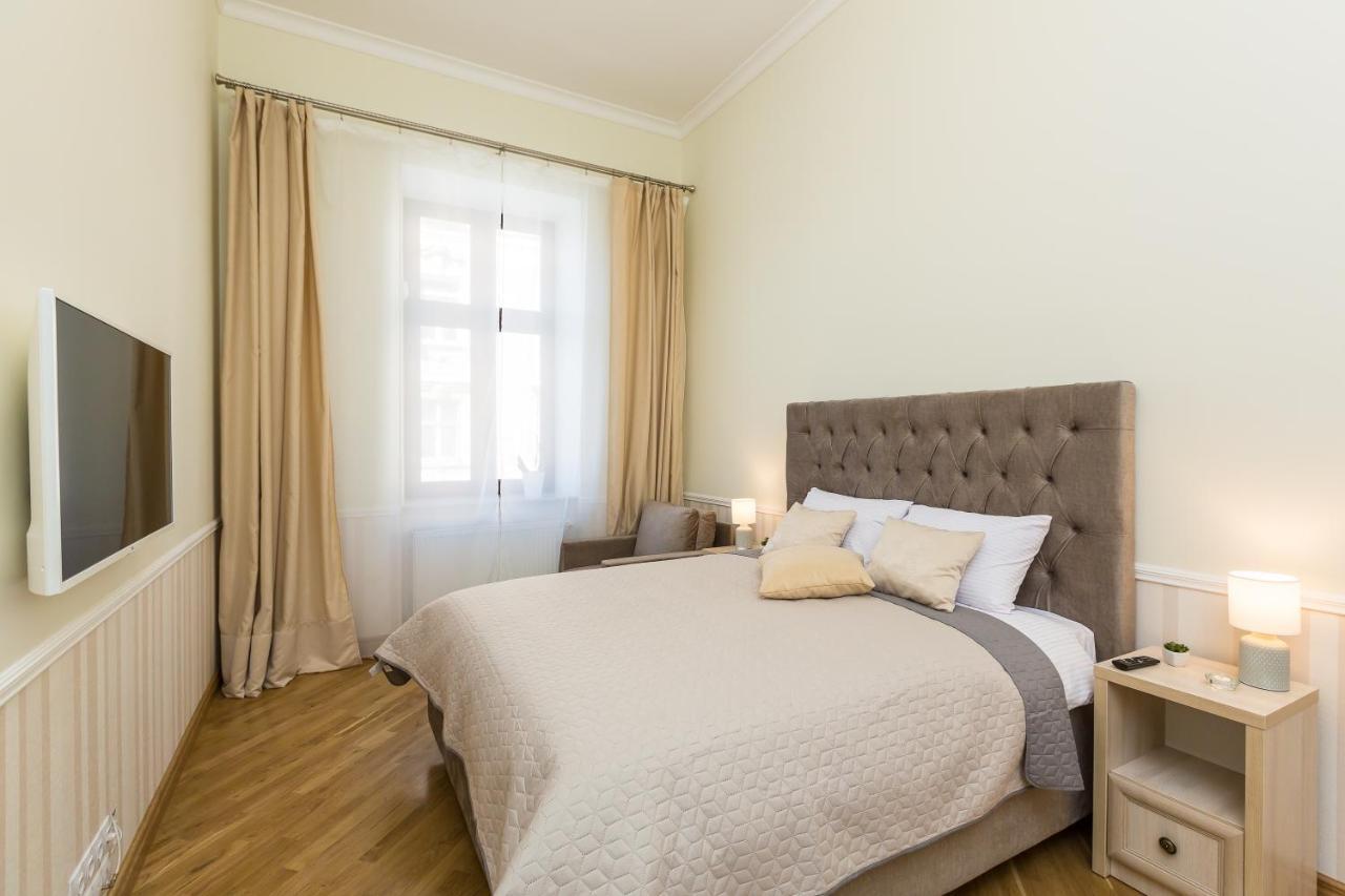 Best Apartment Kulisha 4 Львов Экстерьер фото